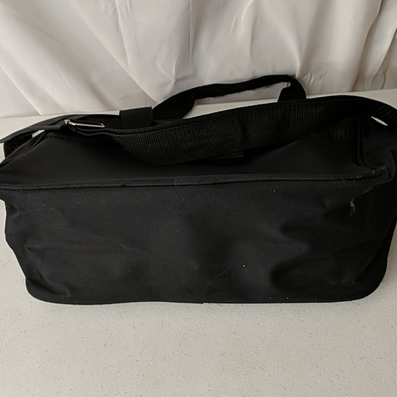 Travelers Club carry on black bag - Picture 7 of 8